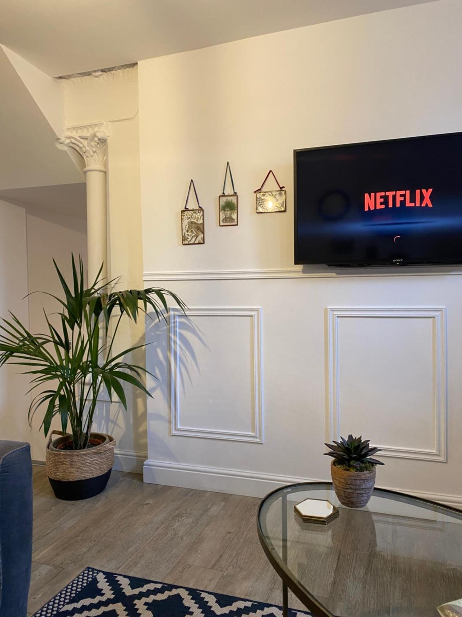 Luxury Chapel Apartment Within City Walls Chester Exterior foto